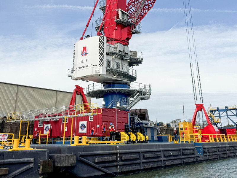 Ports invest in equipment to improve efficiency, cut emissions